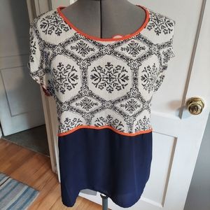 Beautiful damsk blue white orange light weight top